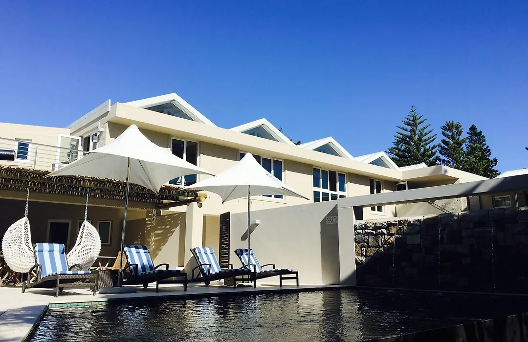 Abalone Guest Lodge-1