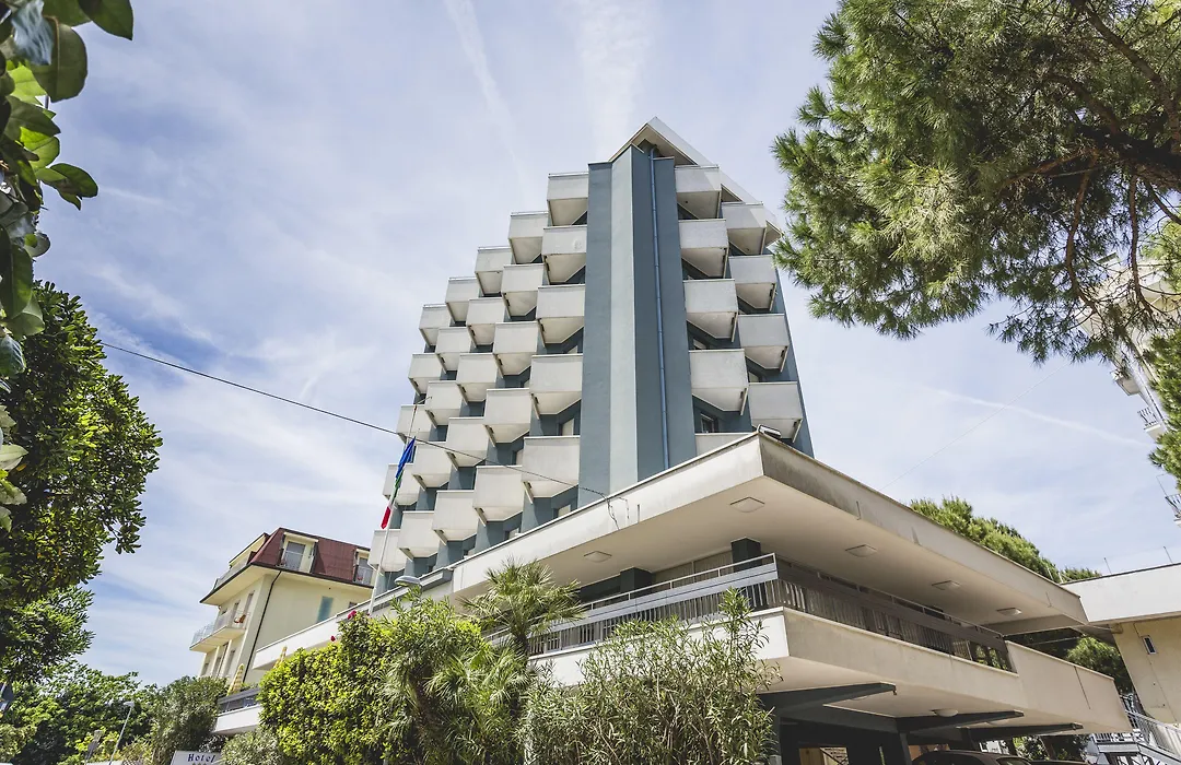 Hotel Raffaello-1