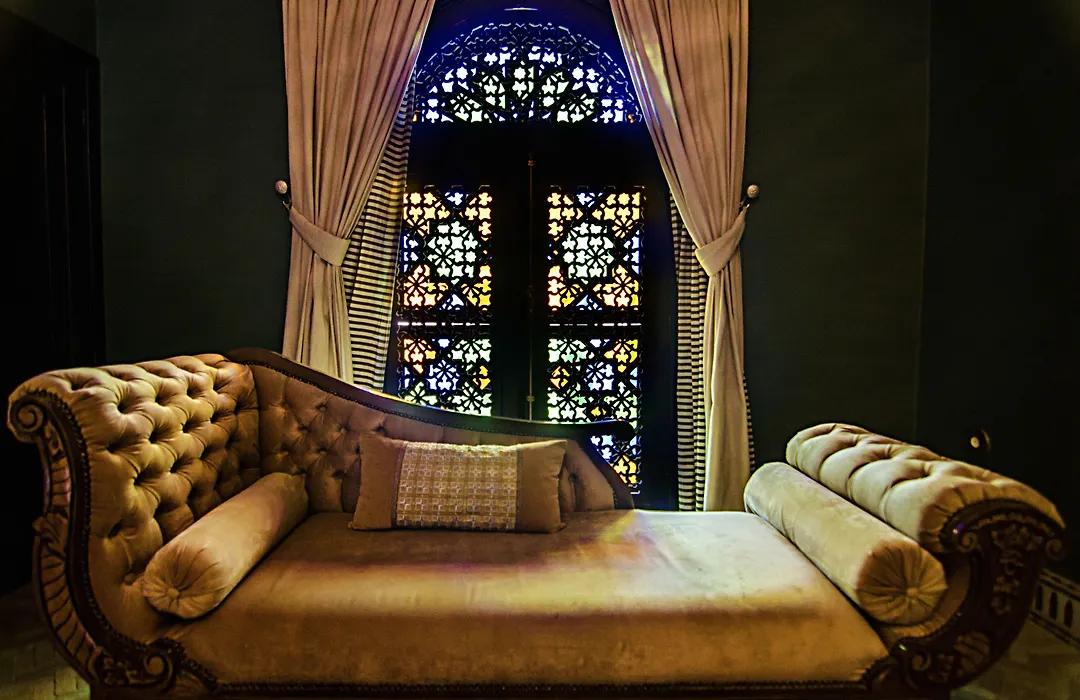 Palais Ommeyad Jacuzzi Suites & Spa-1