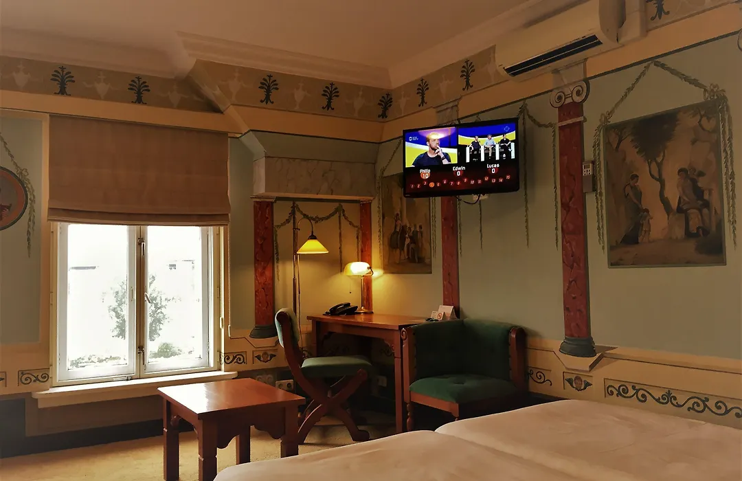 Hotel Courage Waalkade-1