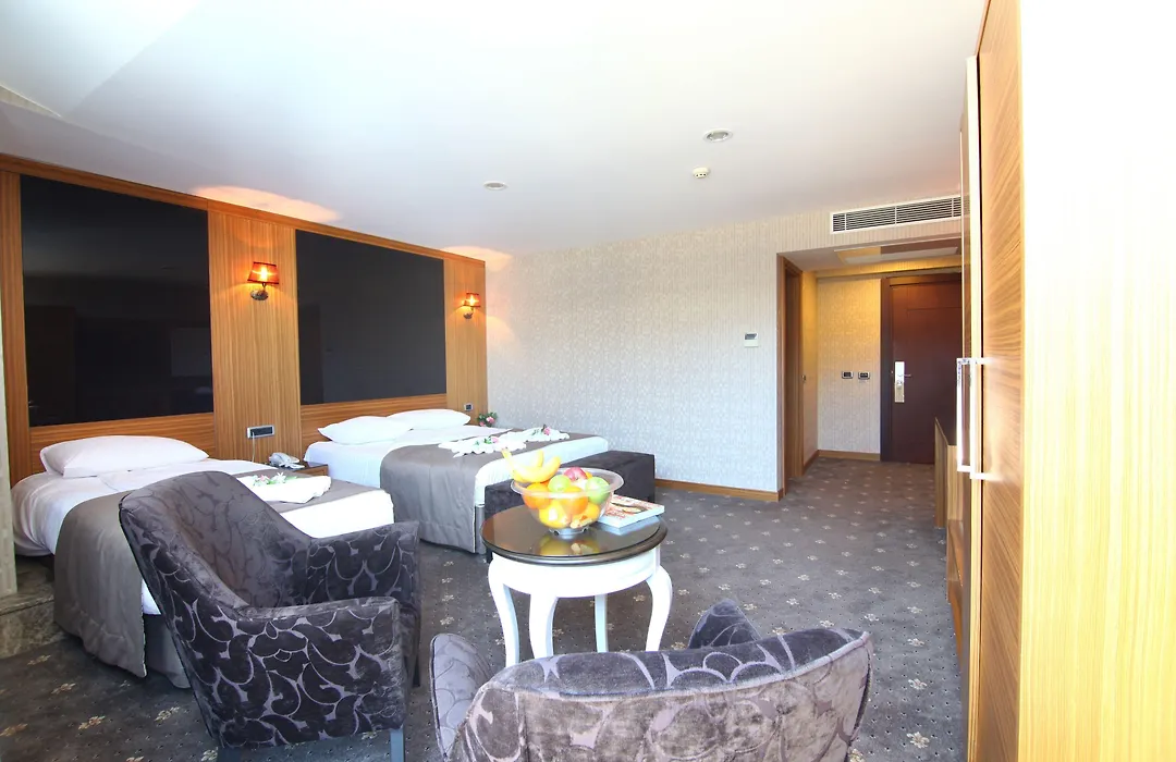 Monaco Hotel-1
