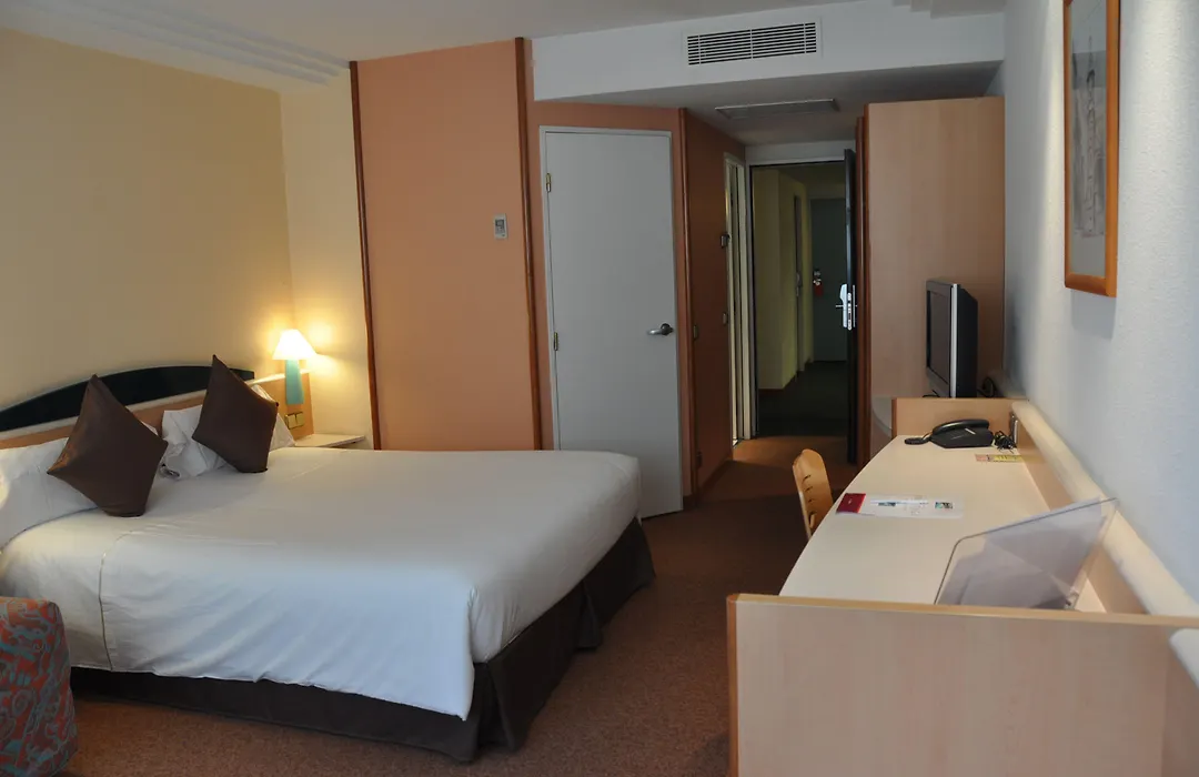 Hotel Tropical-1