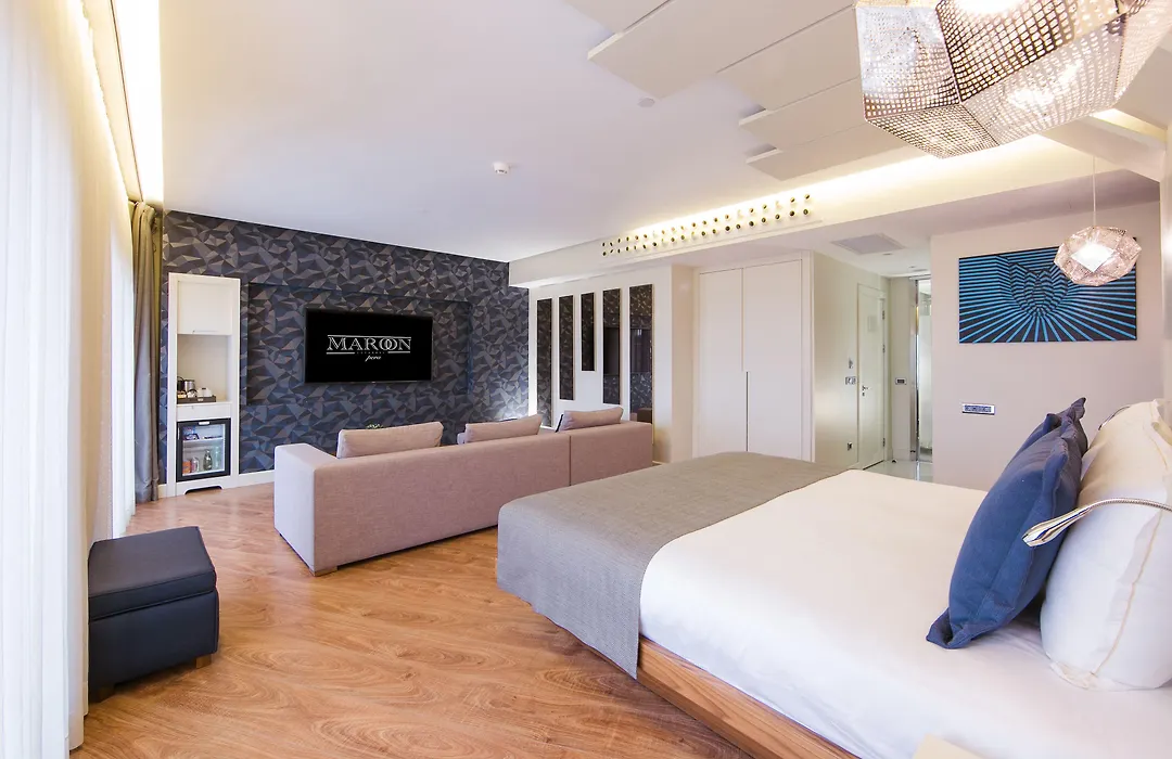 Maroon Hotel Pera-1