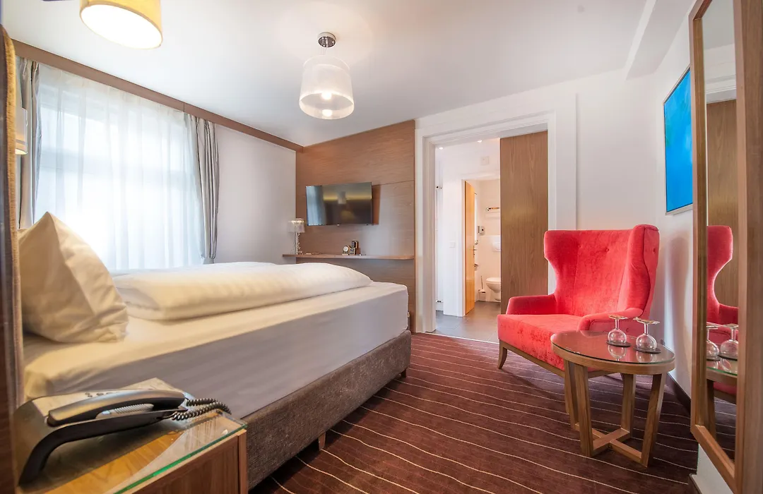 Arthaushotel-1