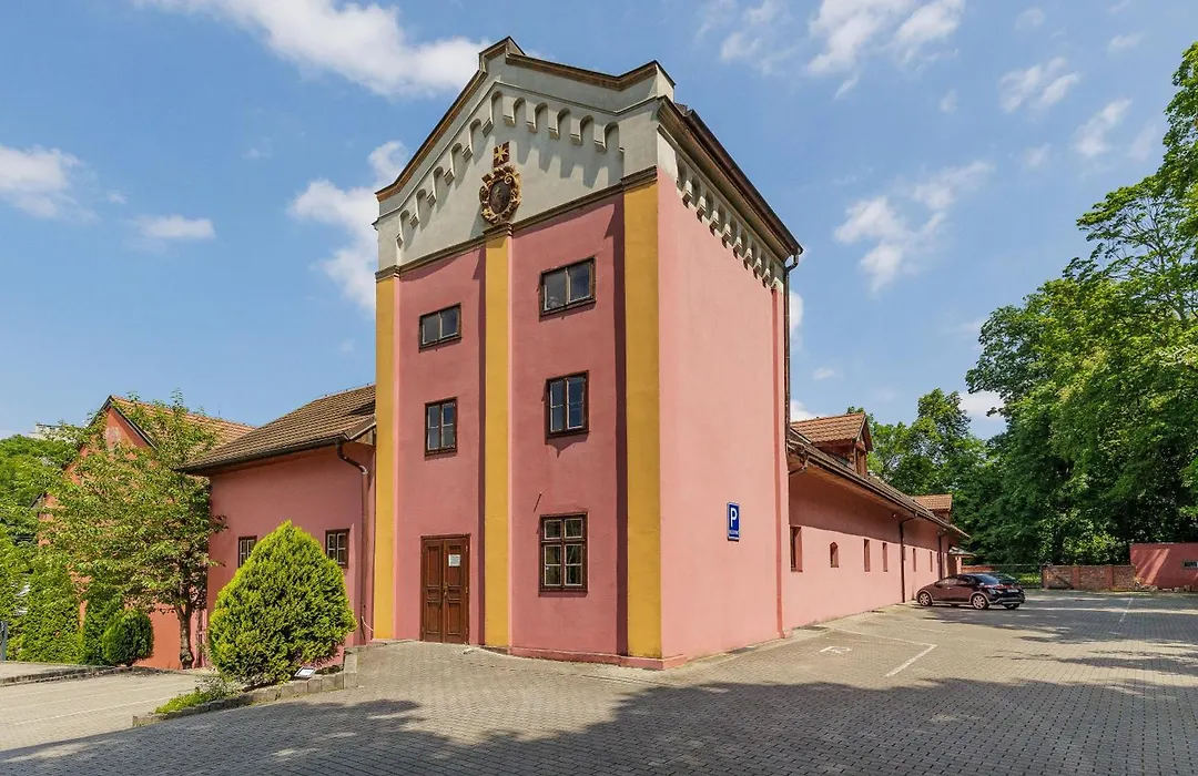 Hotel Stary Pivovar-1