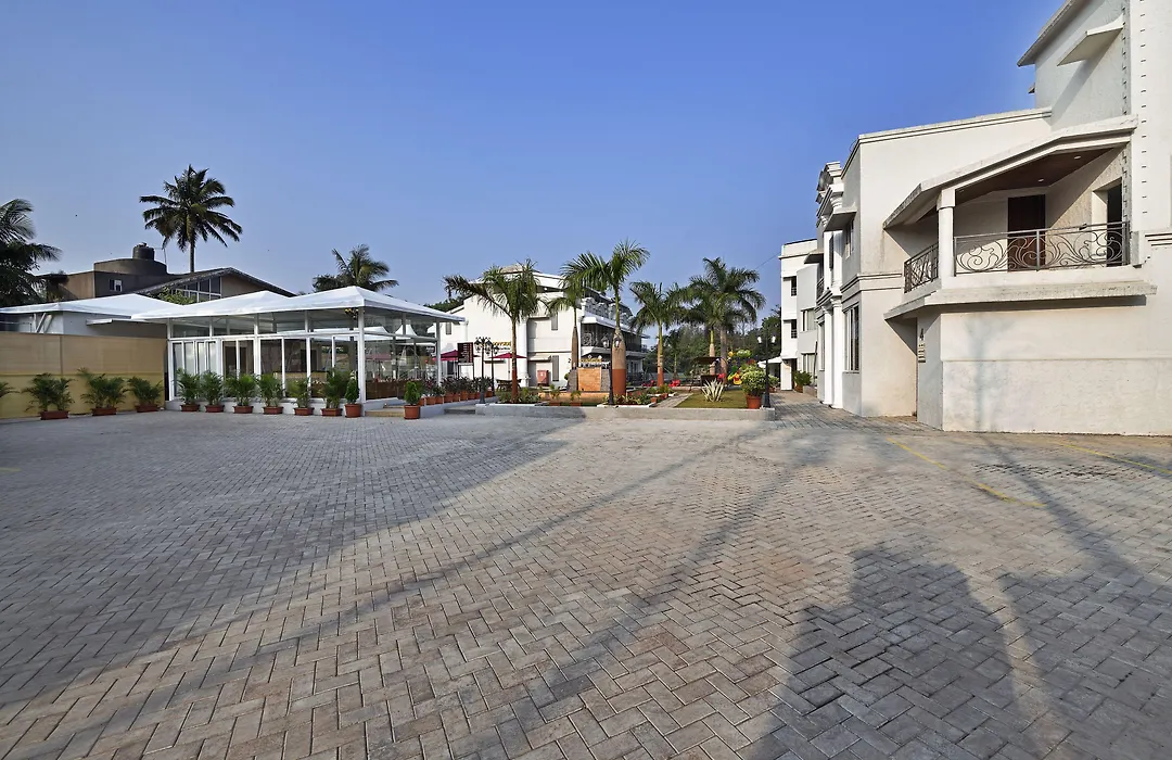 Meritas Countryside Resort Lonavala-1