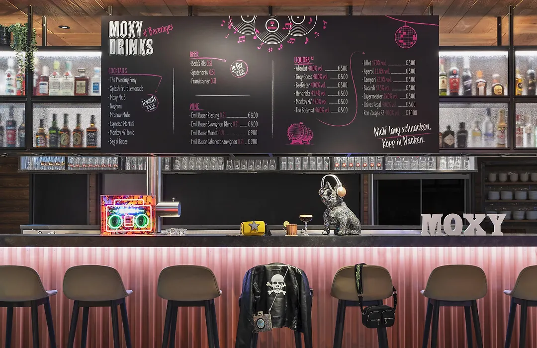Moxy Hamburg City-1
