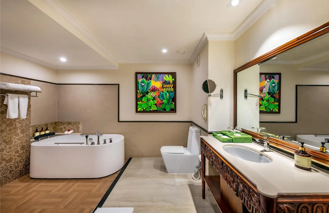 Mayfair Lagoon-1