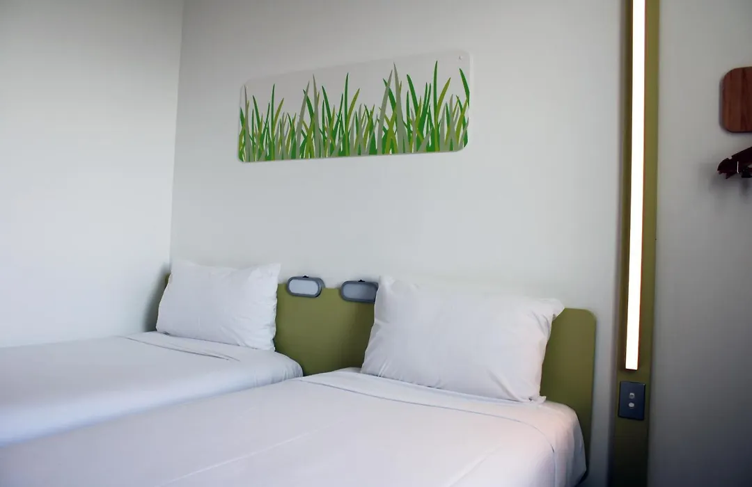 Ibis Budget Auckland Airport-1