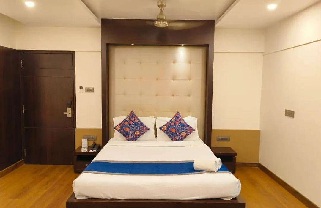 Hotel Le Grande - Mumbai International Airport-1