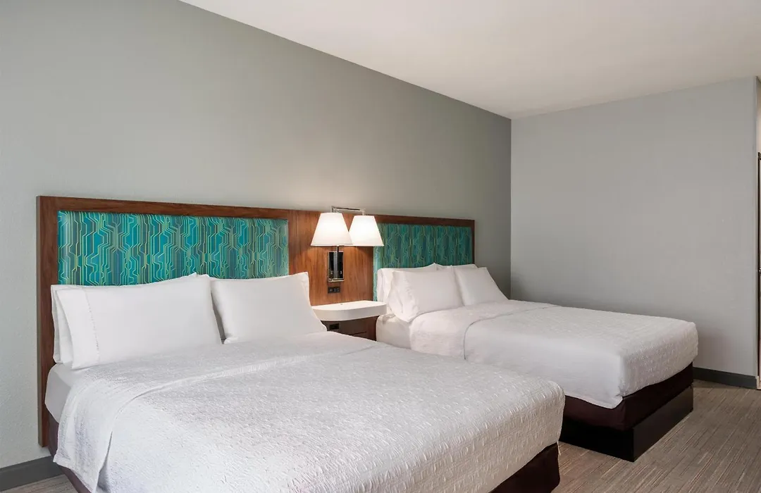 Hampton Inn Lake Charles-1