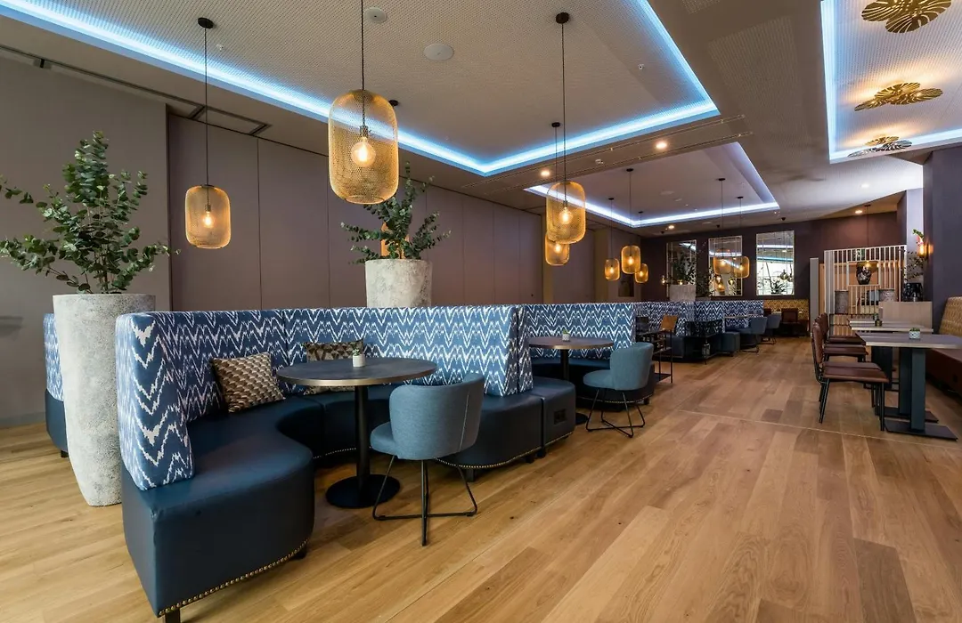 Leonardo Royal Hotel Barcelona Fira-1