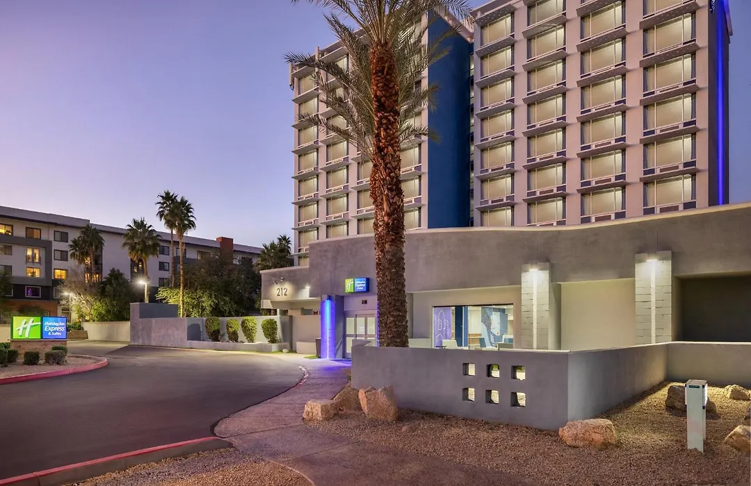 Holiday Inn Express & Suites Phoenix - Midtown, An Ihg Hotel-1