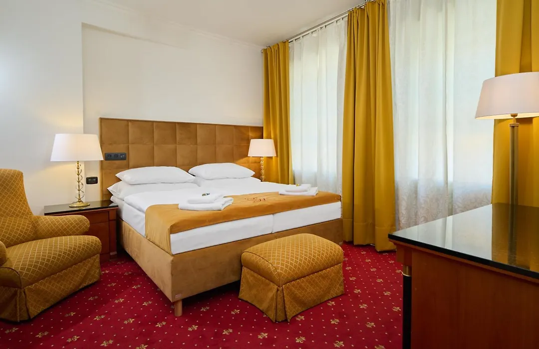 Hotel Bologna-1