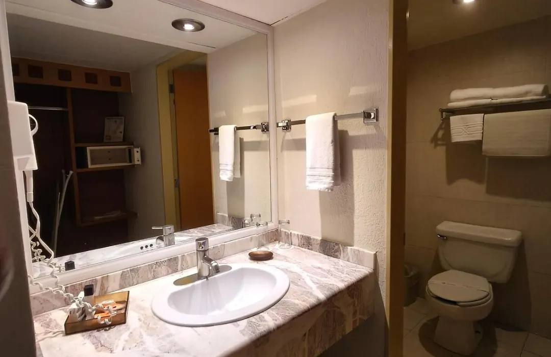 Hotel Mirabel-1