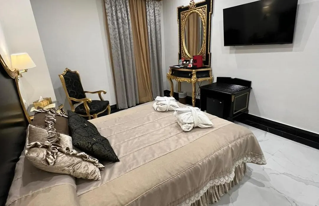 Adriano Boutique Sevilla-1