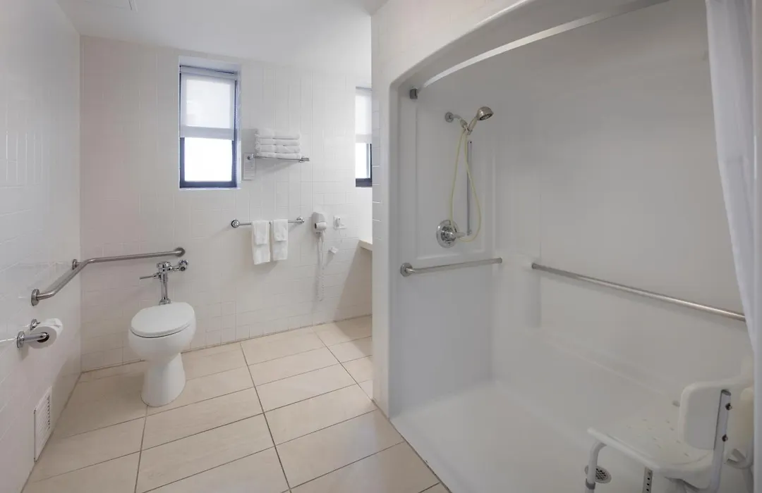 Ramada By Wyndham Jersey City-1