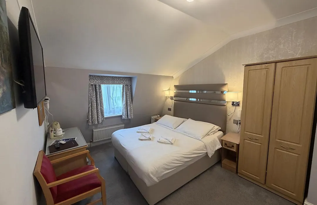 Kingswaypark Hotel At Park Avenue-1