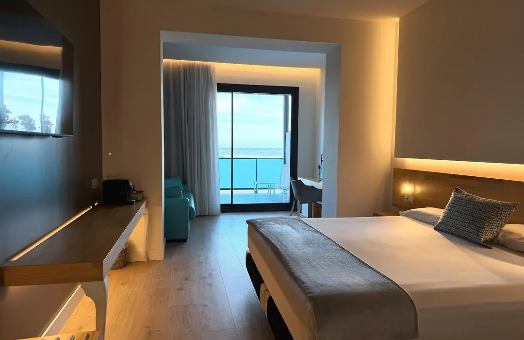 Hotel Brisamar Suites-1