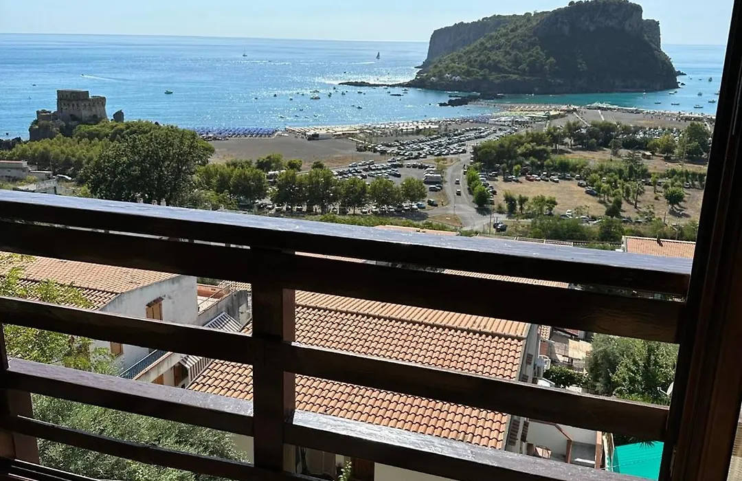 Hotel Normanni-1