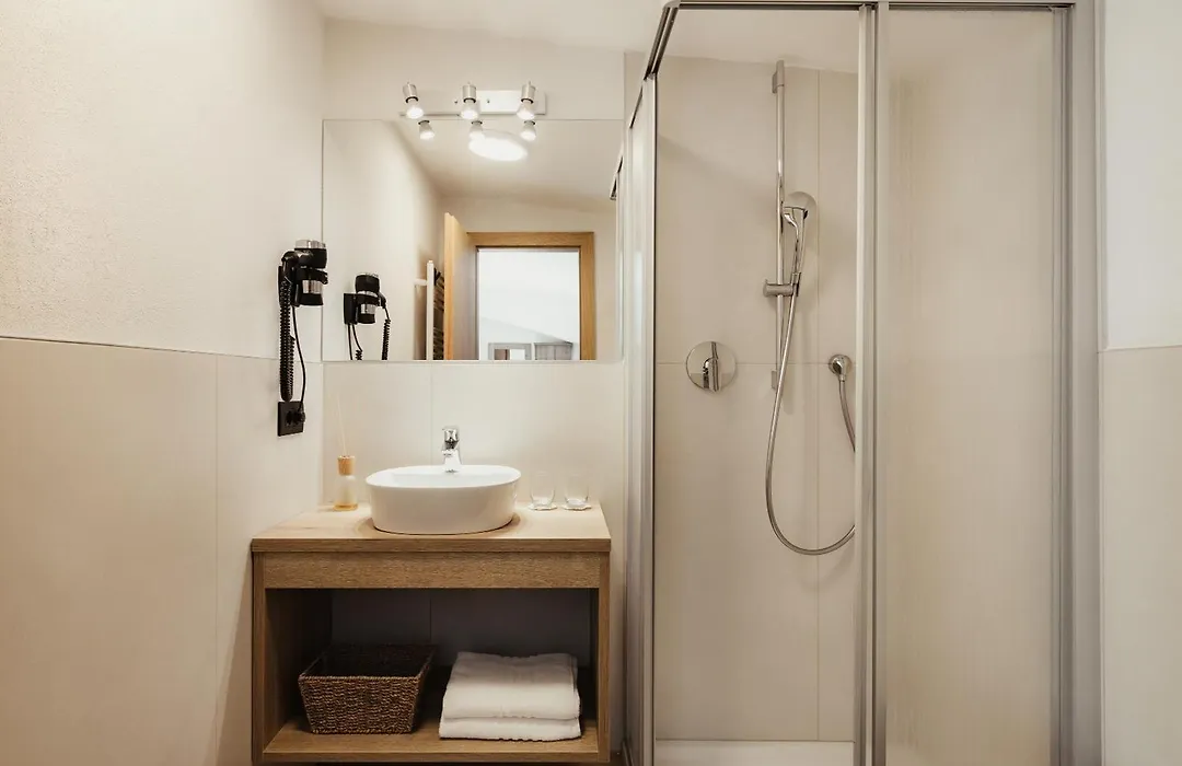 Hotel Monte Cherz-1