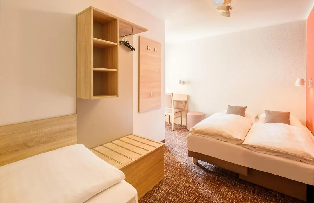 Hotel Rennschuh-1