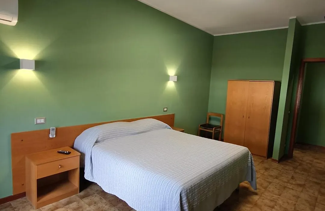 Hotel Il Dollaro-1