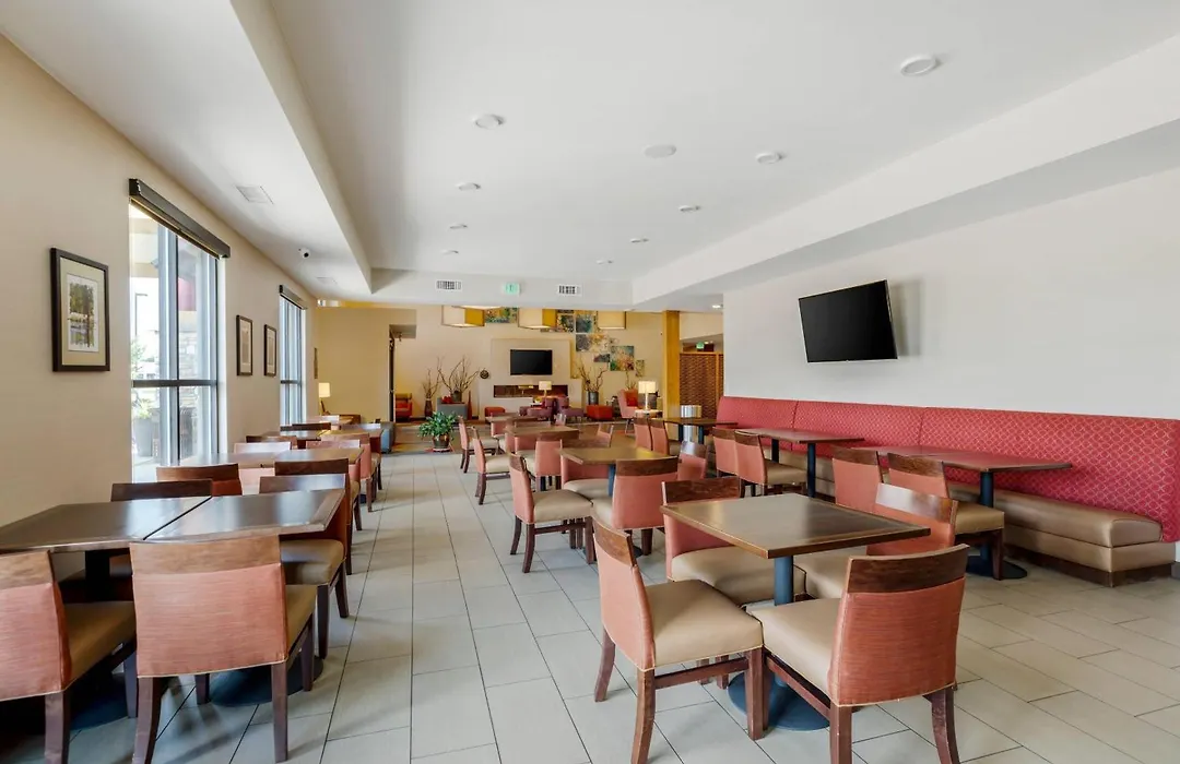 Comfort Suites Loveland-1