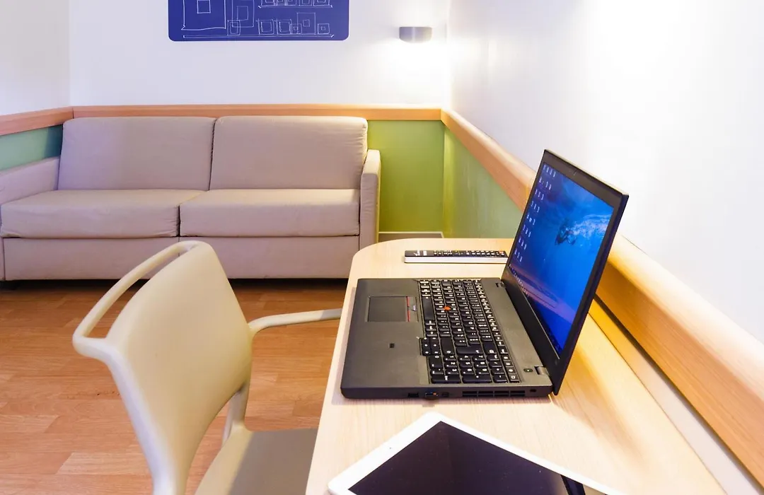 Ibis Budget Valence Sud-1