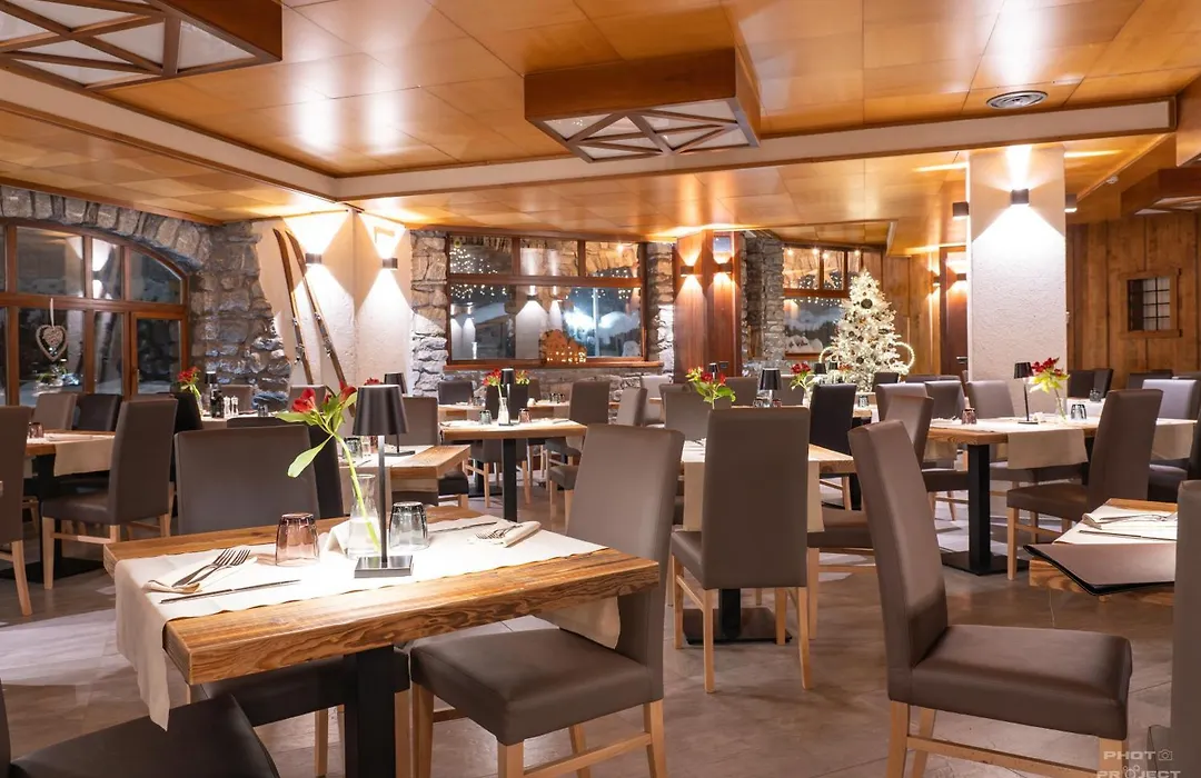 Ih Hotels Courmayeur Mont Blanc-1