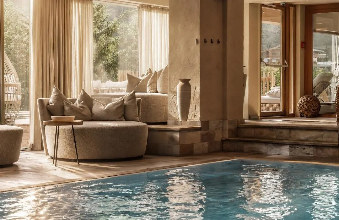 Alpin Juwel - Bio Und Lifestylehotel-1