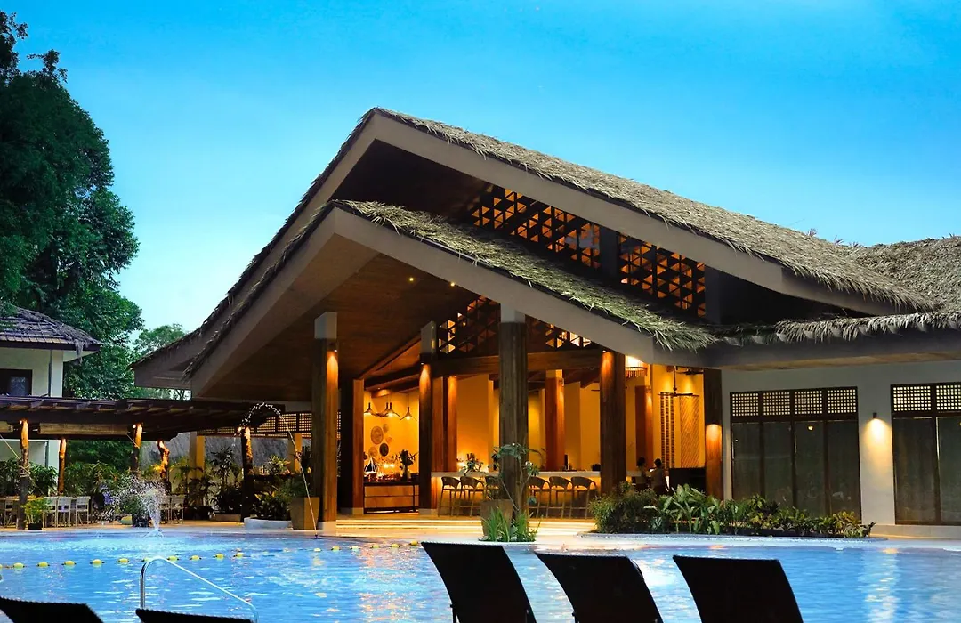 Bluewater Maribago Beach Resort-1