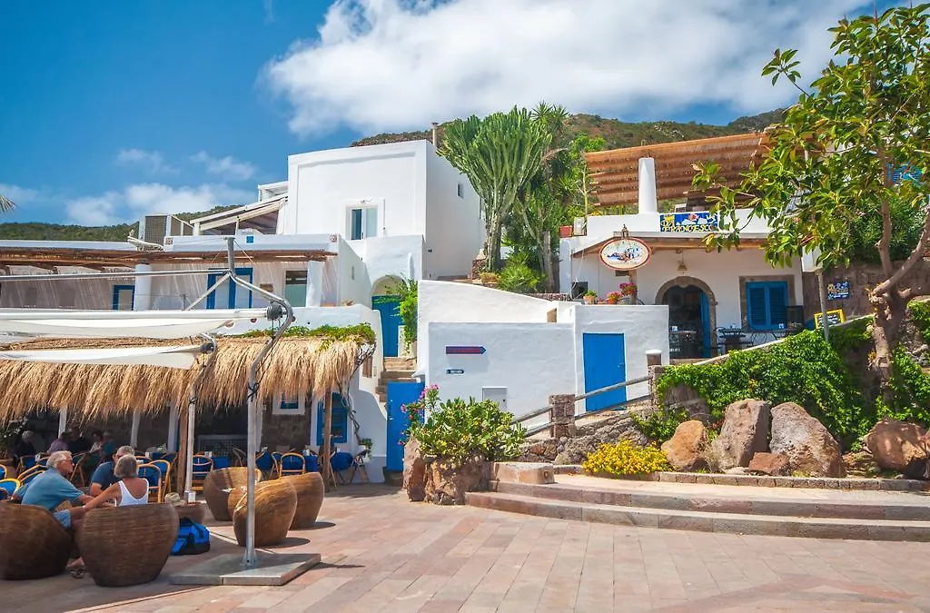 Eunymos Panarea-1
