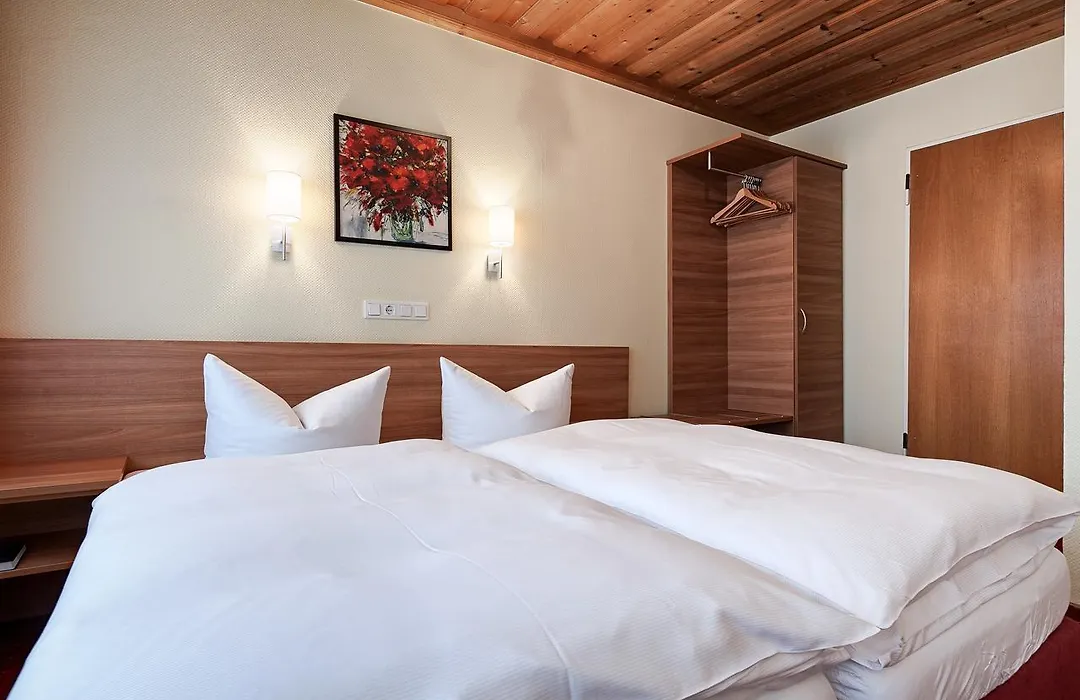 Hotel Nürnberger Trichter-1