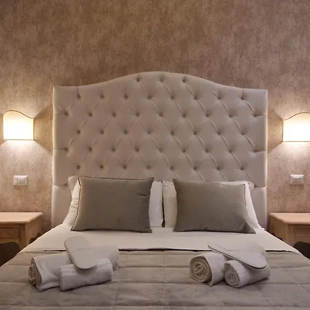 Veneto Suite Rome-3