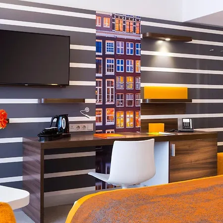 Holiday Inn Amsterdam-3