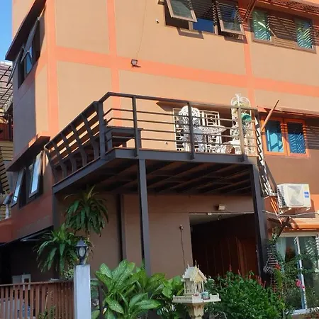 Little Guest House Hotel-2