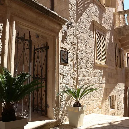 Lesic Dimitri Palace-3
