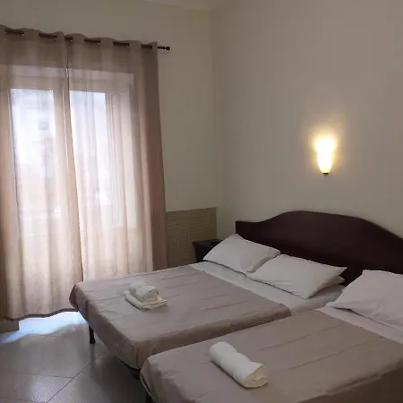 Hotel Vittorio Veneto-3