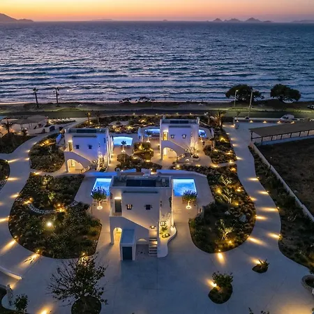 Blue Pearls-Adults Only Luxury Suites-3