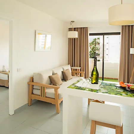 Hotel Livvo Anamar Suites-2