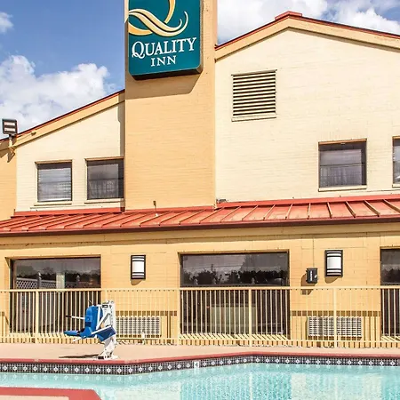 Quality Inn Tulsa Central-3