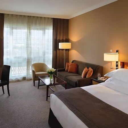 Mövenpick Hotel&Apartments Bur Dubai-2
