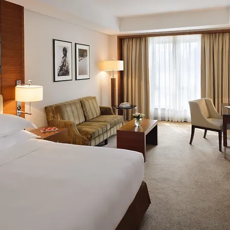 Mövenpick Hotel&Apartments Bur Dubai-3