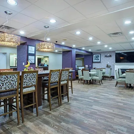 Hampton Inn Cullman-3