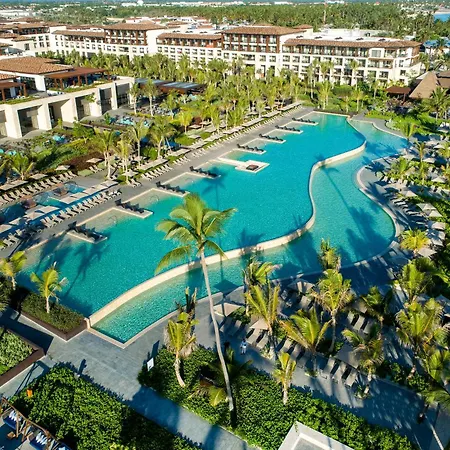 Lopesan Costa Bávaro Resort, Spa&Casino-3