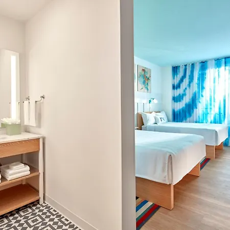 Universal'S Endless Summer Resort - Surfside Inn And Suites-2