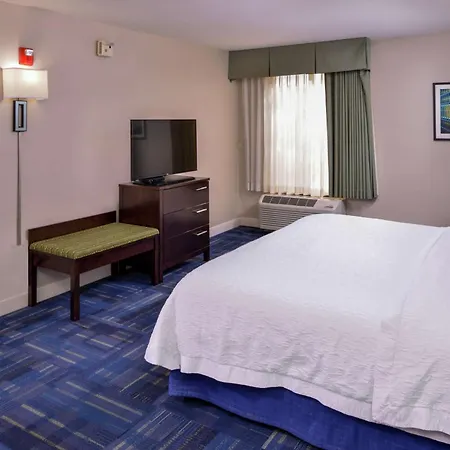 Hampton Inn Eugene-3