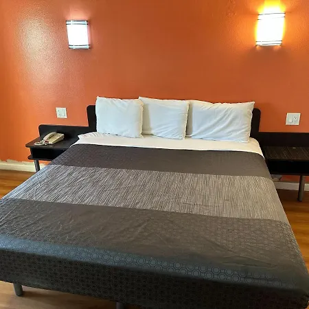 Beachside Inn-2