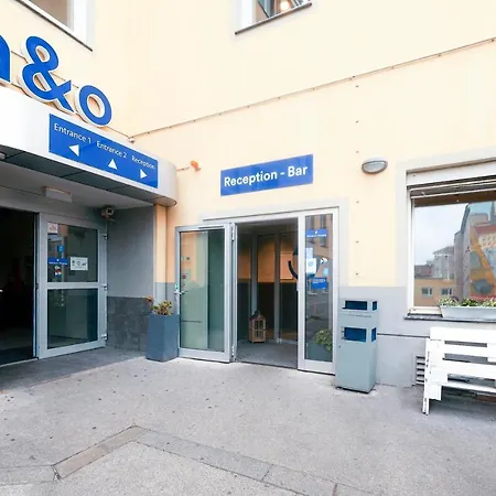 A&O Wien Stadthalle-2